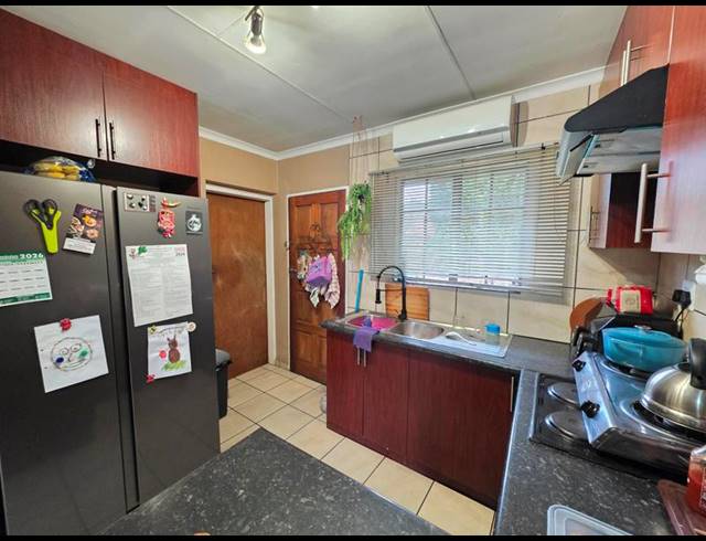 3 BEDROOM TOWNHOUSE FOR SALE IN MEYERTON CENTRAL